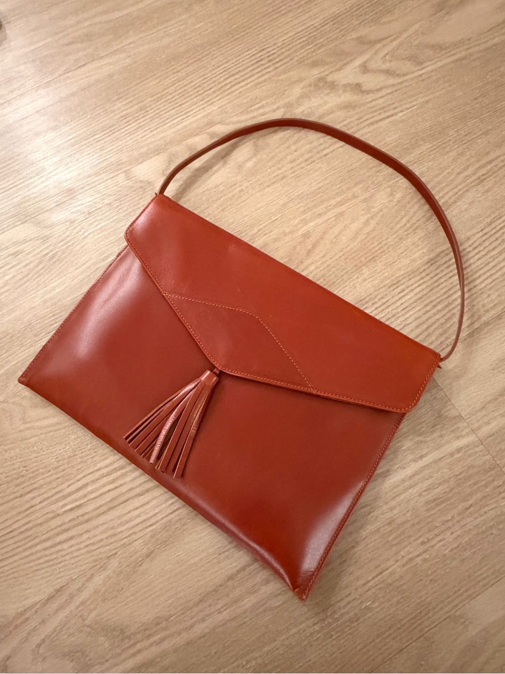 Classic Tassel Envelope Shoulder Bag in Cognac